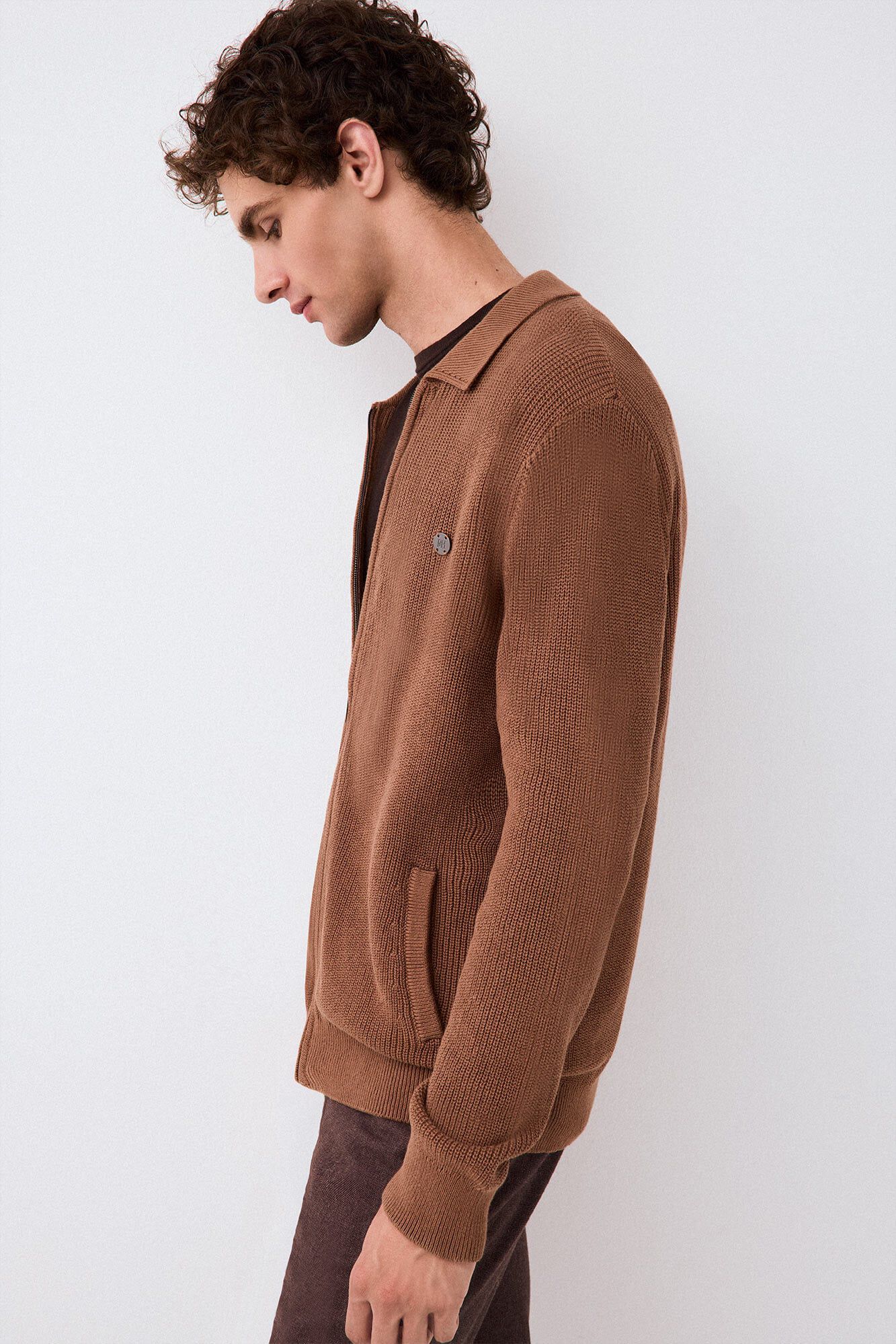 Fastening and chinos set