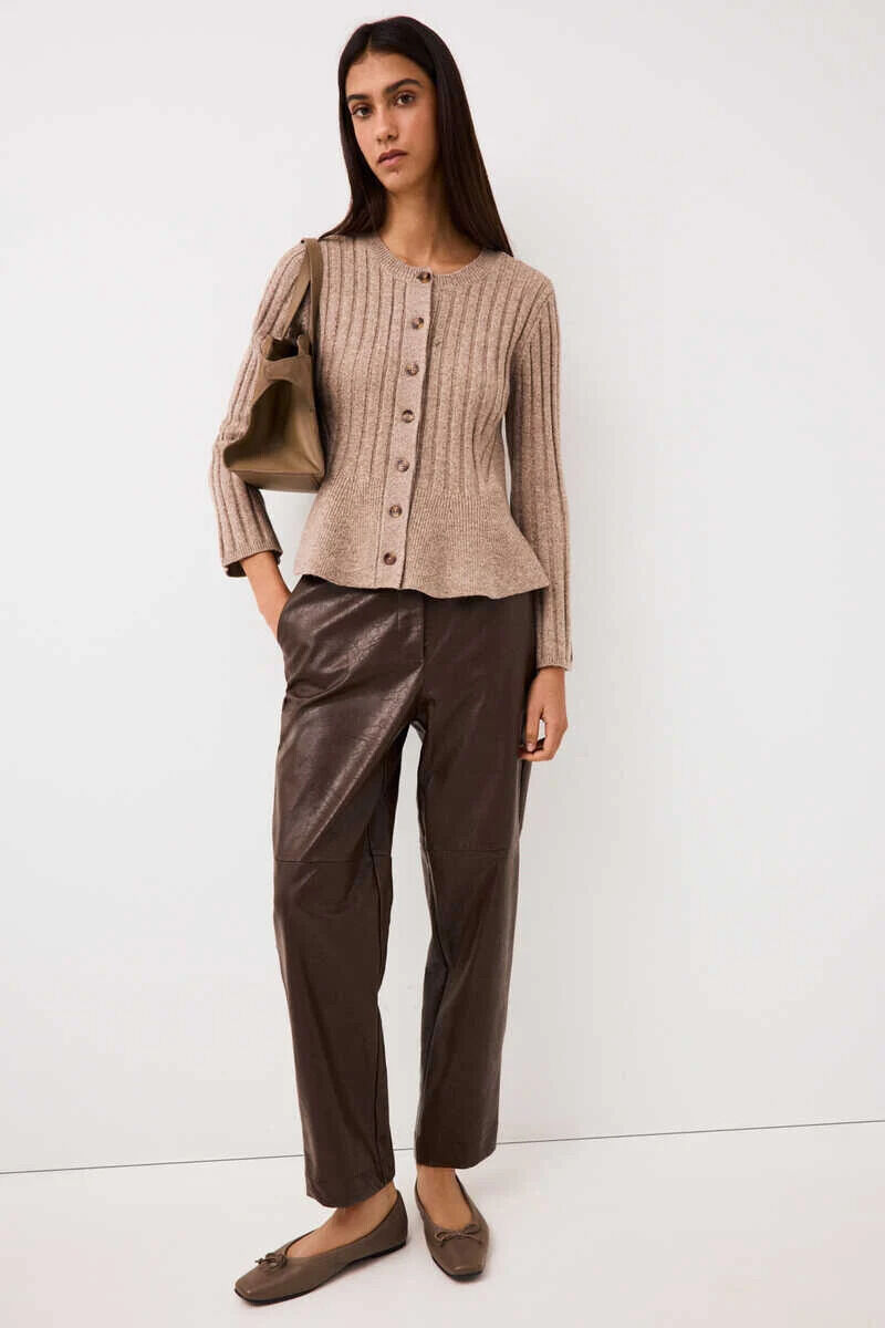 Conjunto de pantal&oacute;n y chaqueta